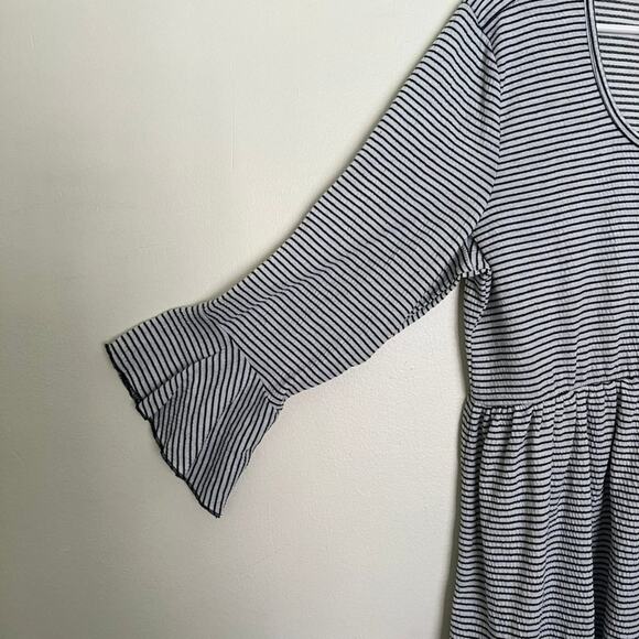 NWT Torrid K Stripe Babydoll Tee with Belled Sleeves in Size OX - Picture 3 of 8